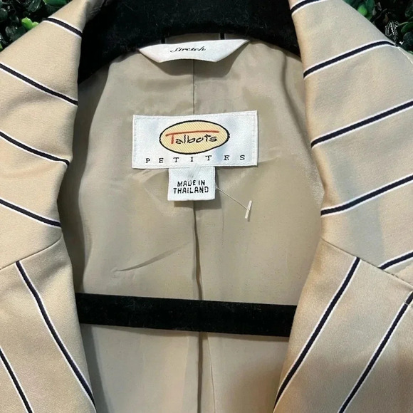 Talbots Petite Blazer - Size 2 - Picture 4 of 5
